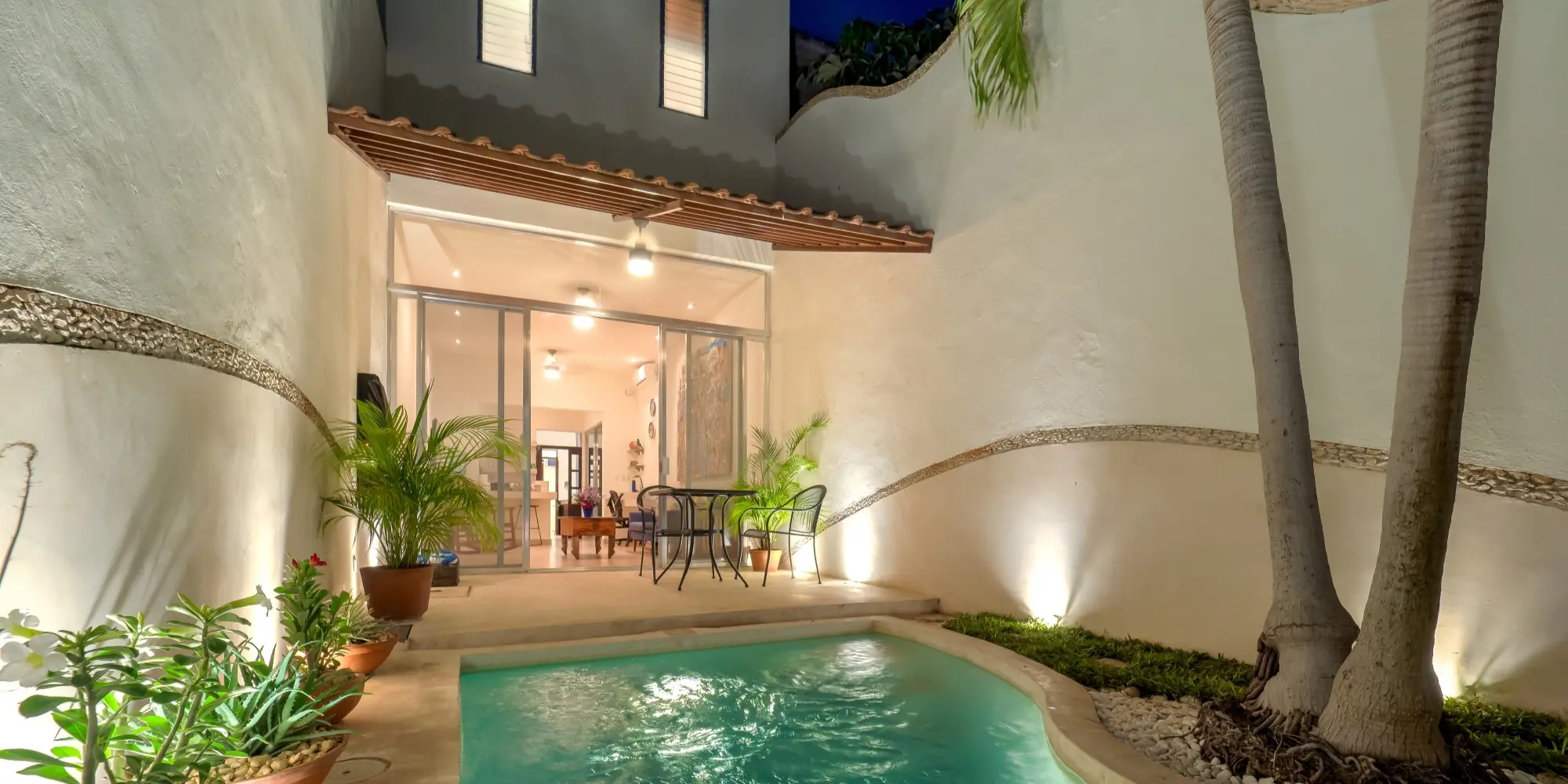 Casa Gatita – Santiago Stunner with a Garage